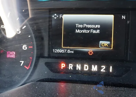 2015 Ford F-150 Xl z USA, uszkodzony, nr VIN 1FTFX1EF0FKE96875